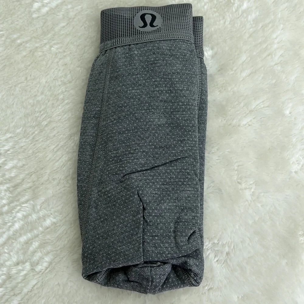 Lululemon always in motion boxer mesh modal in 7” length - Picture 5 of 5